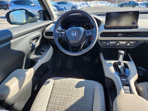 Certified 2025 Honda HR-V LX image 13