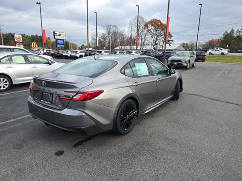 New 2026 Toyota Camry SE image 3