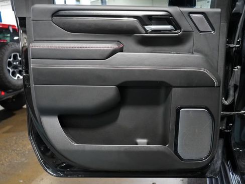 Used 2025 GMC Sierra 2500 AT4X AWD/4WD image 22