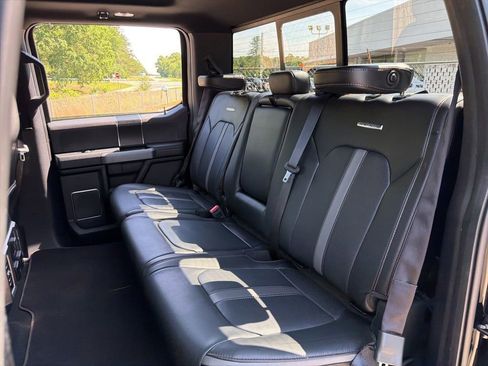 Used 2018 Ford F150 Platinum w/ Equipment Group 701A Luxury AWD/4WD image 20