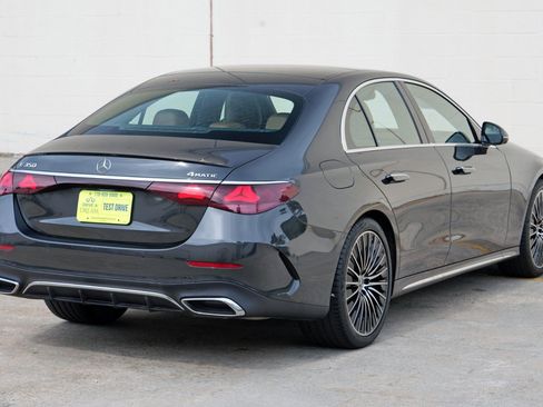 Used 2025 Mercedes-Benz E 350 4MATIC Sedan w/ Multicontour Seating Package image 61