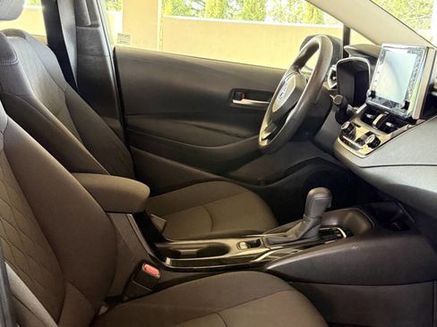 Used 2021 Toyota Corolla LE image 21