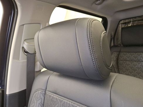 Used 2022 Toyota Tundra Limited image 21