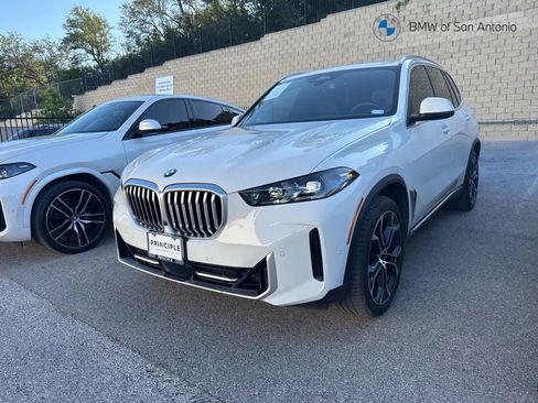 Certified 2025 BMW X5 xDrive40i w/ Climate Comfort Package AWD/4WD image 1