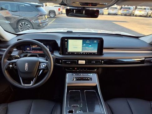 New 2026 Lincoln Aviator 2WD image 11
