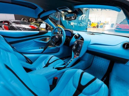 Used 2018 McLaren 720S Performance RWD image 9