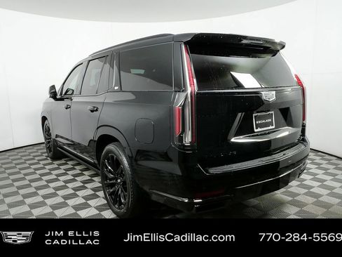 Used 2023 Cadillac Escalade Sport w/ LPO, ONYX Package image 3
