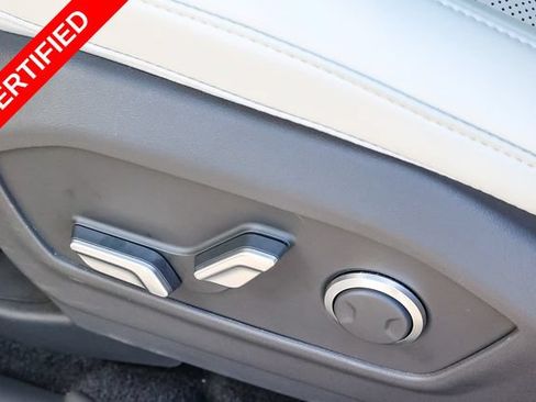 Certified 2025 Hyundai Santa Fe SEL FWD image 23