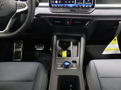 New 2026 Volkswagen Tiguan SE R-Line image 20