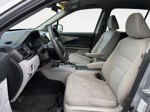 Used 2021 Honda Pilot EX image 12