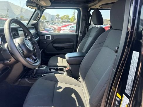 Used 2023 Jeep Wrangler Unlimited AWD/4WD image 9