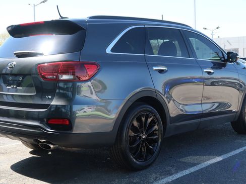 Used 2019 Kia Sorento S AWD/4WD image 12