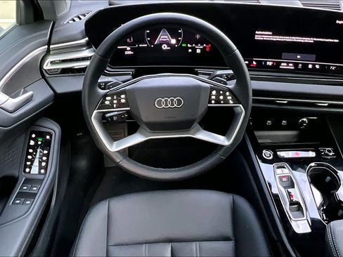 Used 2025 Audi A5 2.0T Premium Plus w/ Premium Plus AWD/4WD image 6