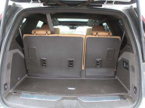 Used 2022 Cadillac Escalade Premium Luxury w/ LPO, Floor Liner Package AWD/4WD image 5