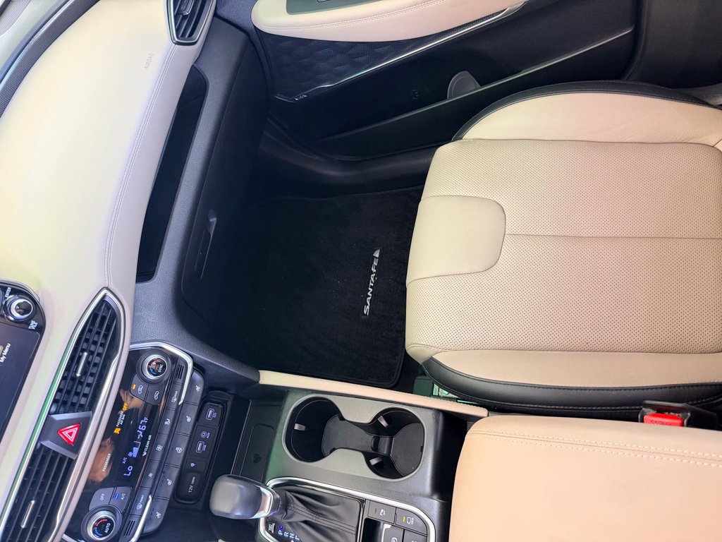 Used 2020 Hyundai Santa Fe Limited FWD image 25