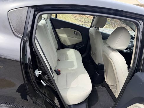 Used 2012 Kia Rio LX w/ PWR Pkg image 11