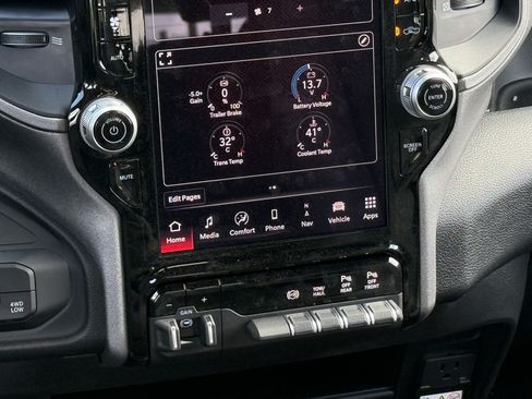 New 2026 RAM 2500 Tradesman AWD/4WD image 14