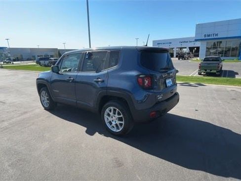 Used 2023 Jeep Renegade Latitude image 36