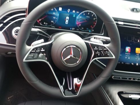 New 2025 Mercedes-Benz E 350 4MATIC Sedan image 9