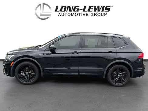 Certified 2023 Volkswagen Tiguan SE R-Line FWD image 2