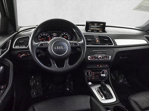 Used 2018 Audi Q3 2.0T Premium image 19