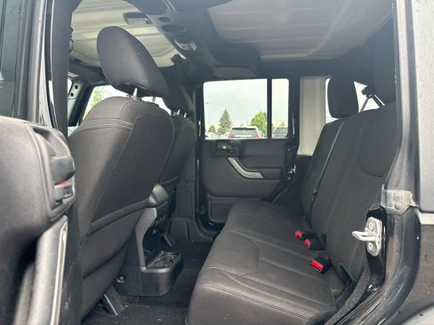 Used 2016 Jeep Wrangler Unlimited Sport w/ Quick Order Package 24S AWD/4WD image 6