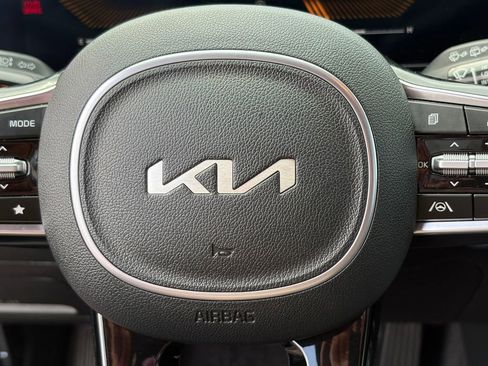 Certified 2024 Kia Sorento S image 26