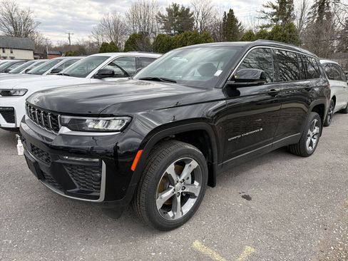 New 2026 Jeep Grand Cherokee L Limited AWD/4WD image 4