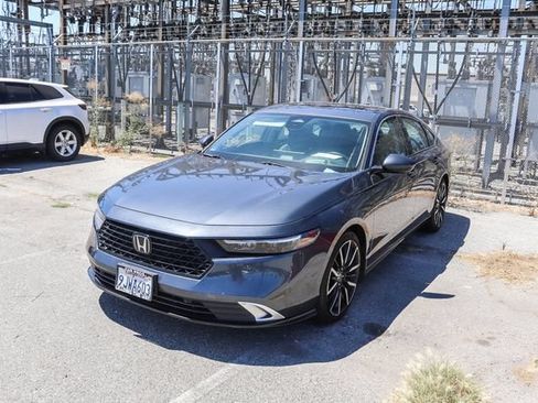 Used 2024 Honda Accord Touring image 5