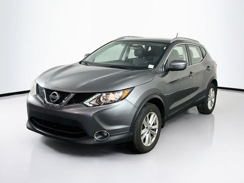 Used 2017 Nissan Rogue Sport SV w/ SV All-Weather Package AWD/4WD image 3