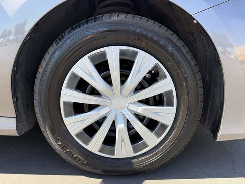 Used 2022 Toyota Camry LE FWD image 9