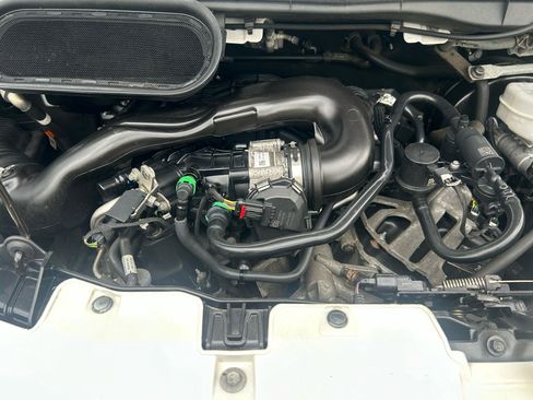 Used 2020 Ford Transit 250 Medium Roof RWD image 10