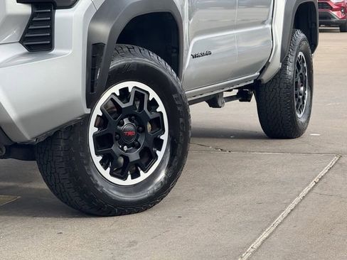 Certified 2024 Toyota Tacoma TRD Off-Road image 5