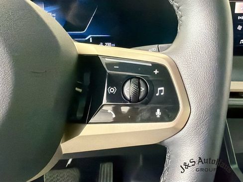 Used 2024 BMW iX xDrive50 w/ Sport Package AWD/4WD image 14