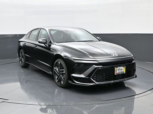 New 2026 Hyundai Sonata N Line FWD image 3
