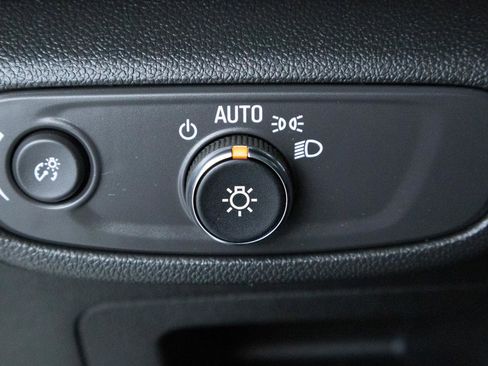 Used 2023 Chevrolet TrailBlazer LS AWD/4WD image 22
