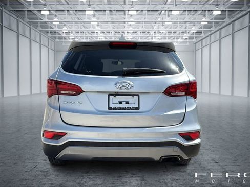 Used 2017 Hyundai Santa Fe Sport image 5