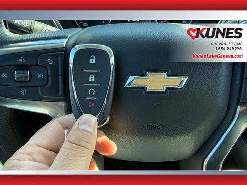 Used 2025 Chevrolet Blazer LT image 23