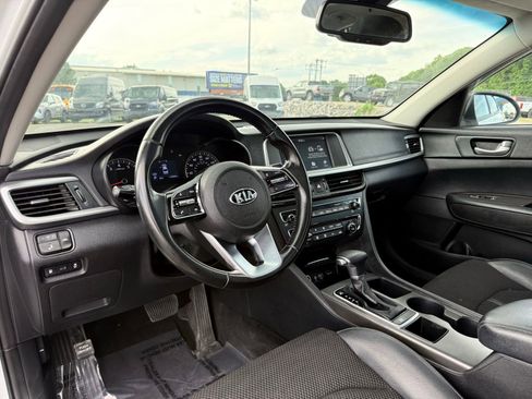 Used 2019 Kia Optima S w/ S Panoramic Sunroof Package FWD image 17