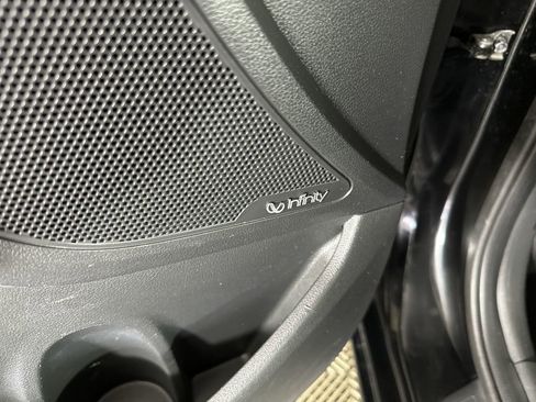 Used 2020 Hyundai Elantra Limited w/ Ultimate Package 03 image 27