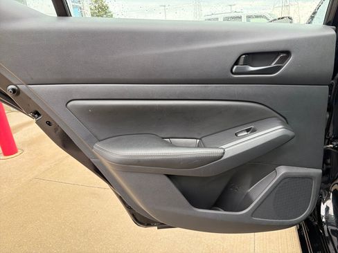 Used 2025 Nissan Altima 2.5 SV image 19