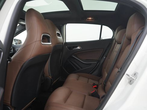 Used 2015 Mercedes-Benz GLA 250 4MATIC image 13