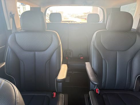 Used 2024 Hyundai Palisade SEL AWD/4WD image 23
