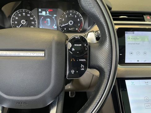 Certified 2020 Land Rover Range Rover Velar R-Dynamic S AWD/4WD image 34