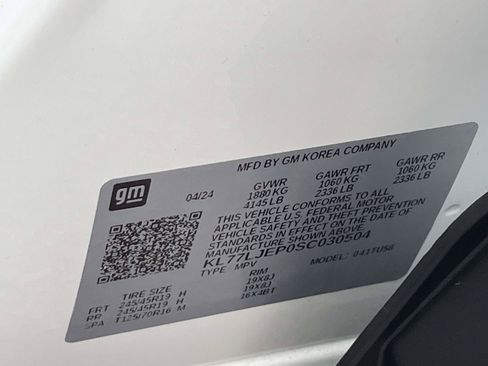 Used 2025 Chevrolet Trax RS w/ Driver Confidence Package FWD image 37