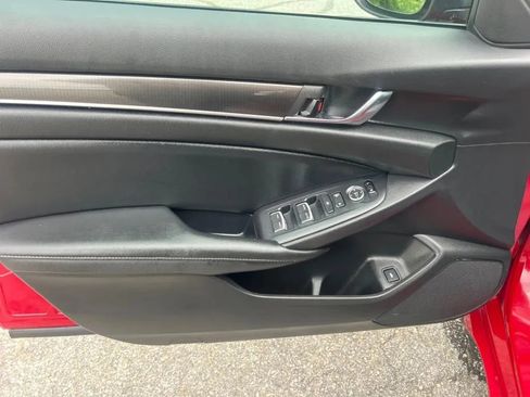 Used 2022 Honda Accord Sport image 31