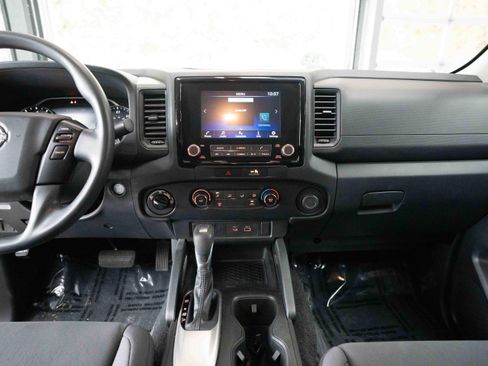 Used 2022 Nissan Frontier S AWD/4WD image 20