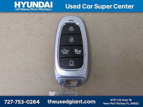 Certified 2022 Hyundai Santa Cruz SEL w/ Activity Package FWD image 26
