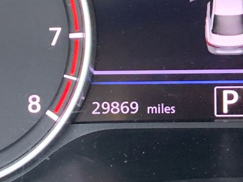 Used 2025 Nissan Sentra SV image 9