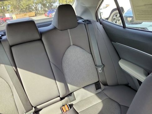 Used 2023 Toyota Camry LE image 6